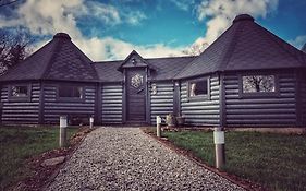 The Wizards Cauldron -harry Potter Themed Holiday Home Lewannick United Kingdom