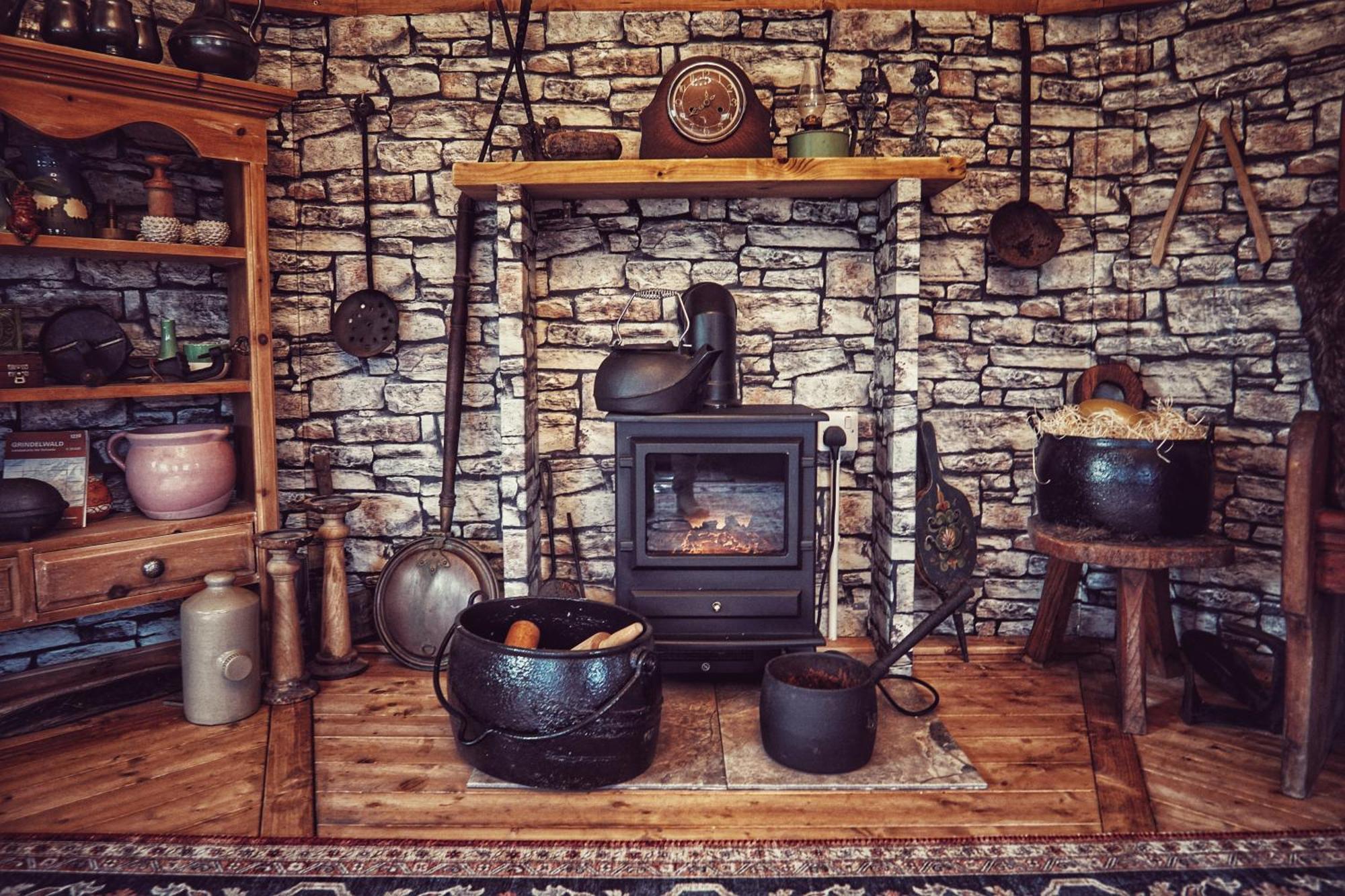 The Wizards Cauldron -Harry Potter Themed Villa Lewannick Exterior photo